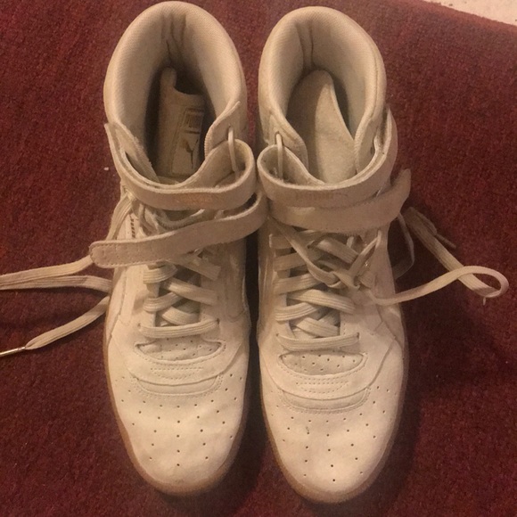 Shoes - Woman’s size 10 cream and Gold pumas worn once